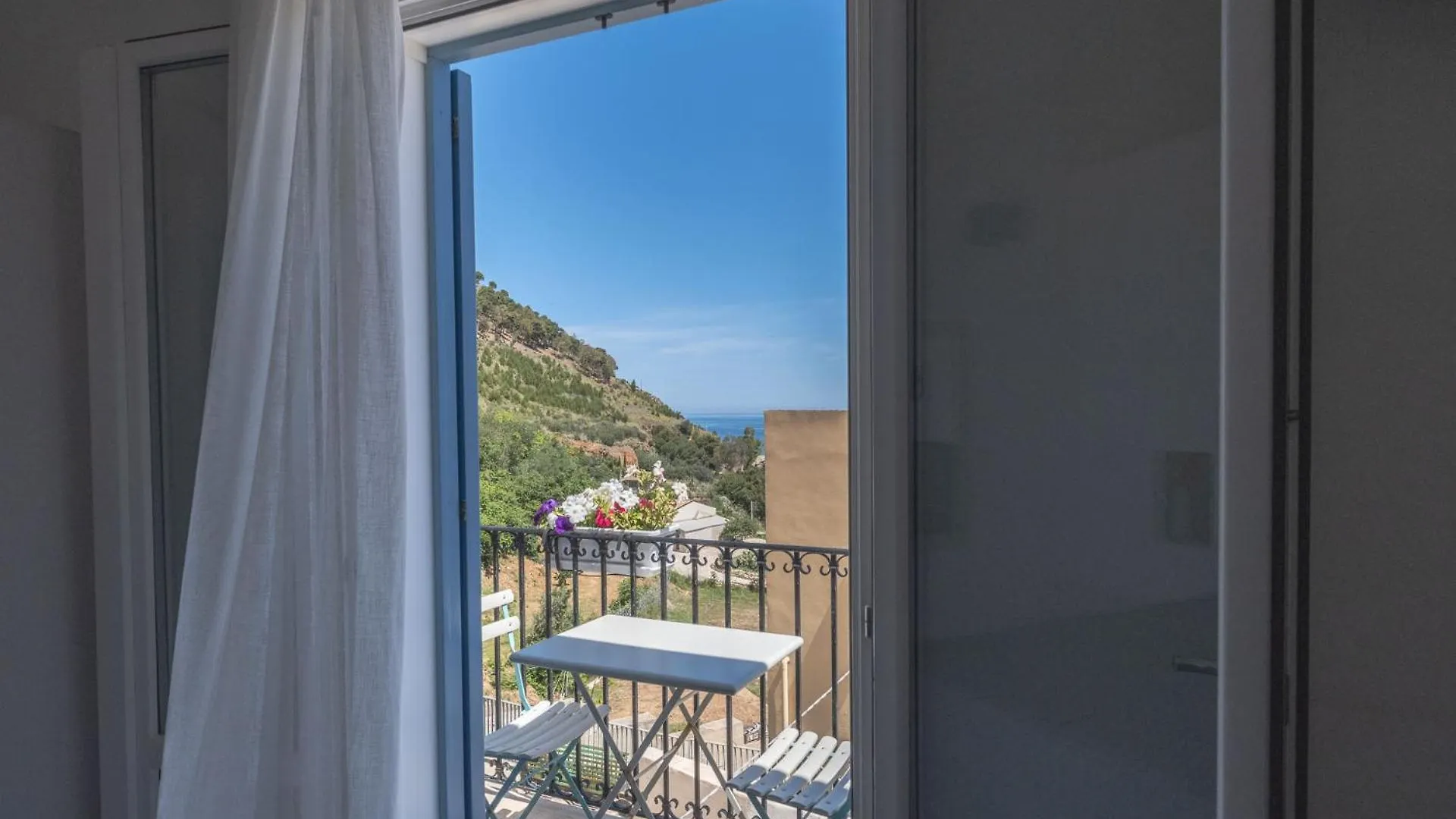 Tannur B&B Castellammare del Golfo 2*,  Italy